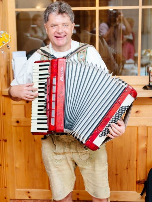 Servus Partyband, Django